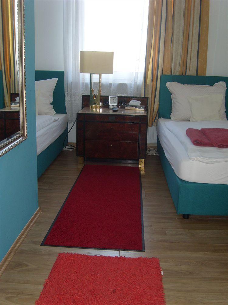 Hotel Franken An Der Messe Frankfurt nad Menem Zewnętrze zdjęcie